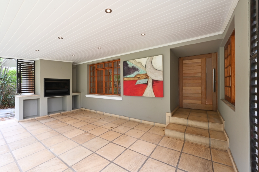 3 Bedroom Property for Sale in Bergvliet Western Cape